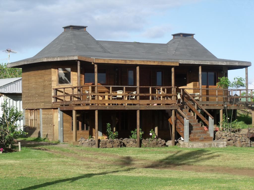 Cabanas Tokerau Hanga Roa Exterior photo